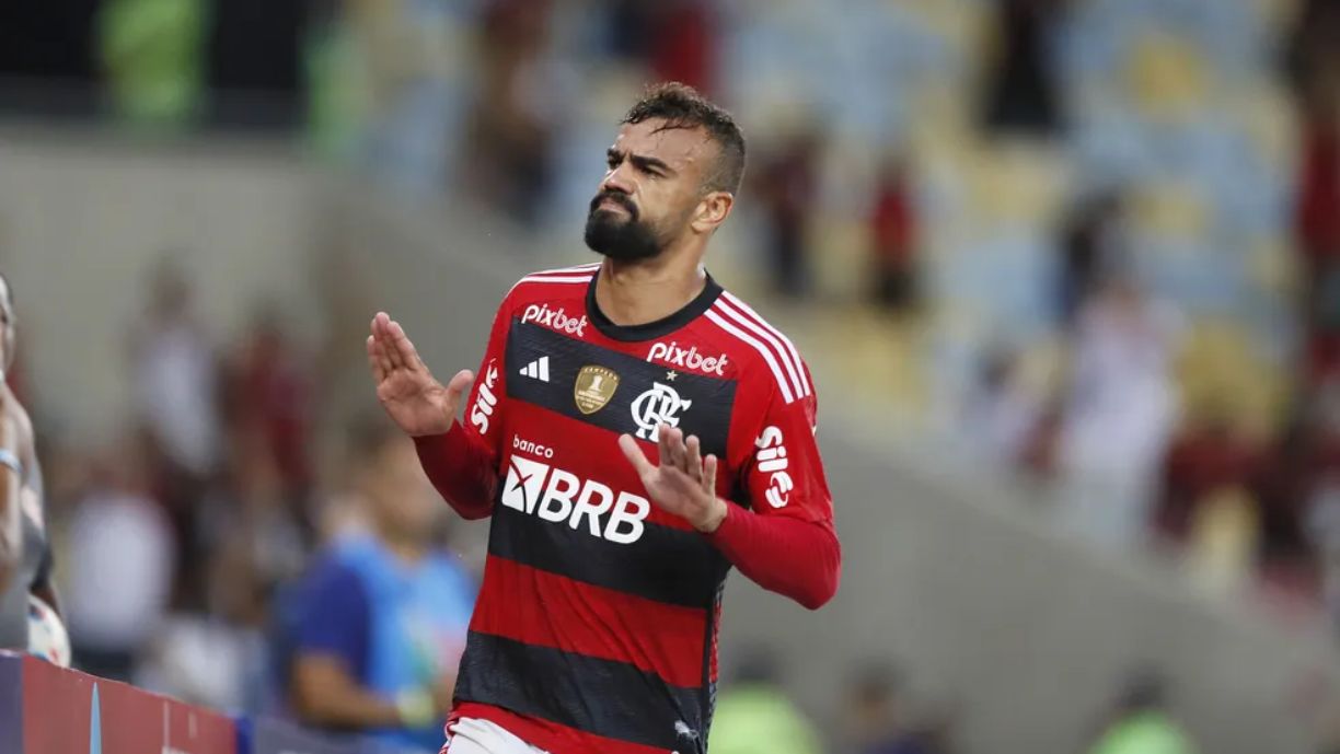 CONFRONTO ENTRE FLAMENGO E FLUMINENSE PODE MARCAR MILENAR FABRICIO BRUNO